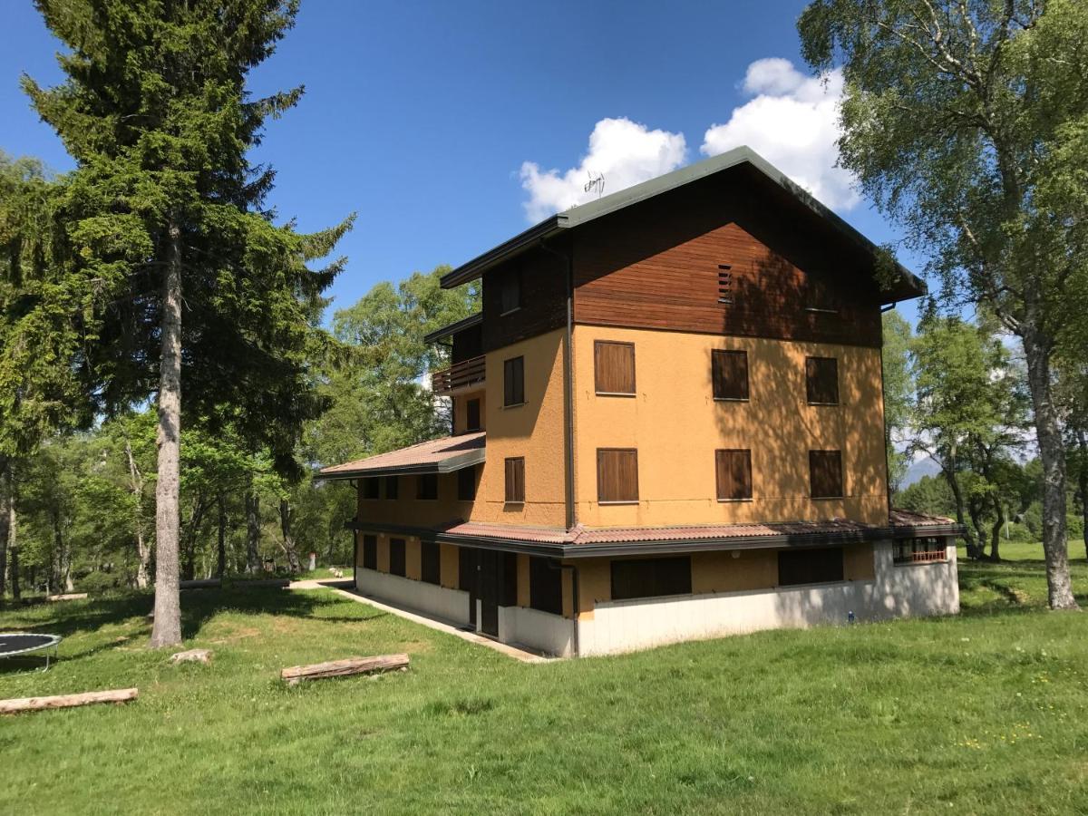La Capanna Apartamento Margno Exterior foto